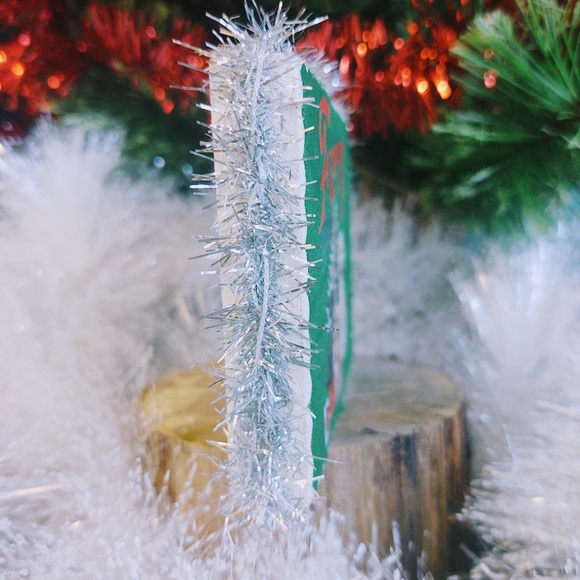 Hand Crafted Mini Wood Sign, Tiered Tray Decor, Christmas Dogs Furry & Bright - Picture 2 of 4